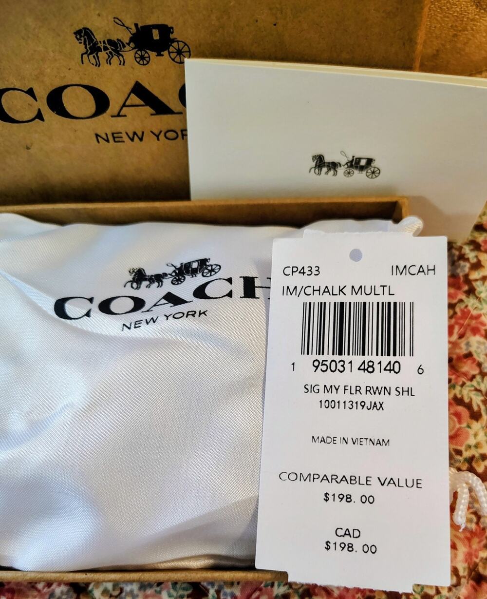 Coach Trifold Wallet NIB White Logo